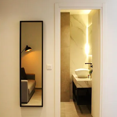 K58 Luxury Monastiraki Metro Station Acropolis Jacuzzi