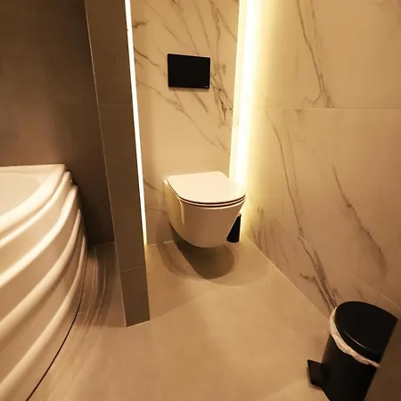 K58 Luxury Monastiraki Metro Station Acropolis Jacuzzi Apartment