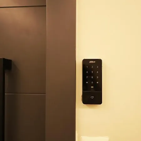 K58 Luxury Monastiraki Metro Station Acropolis Jacuzzi Apartment